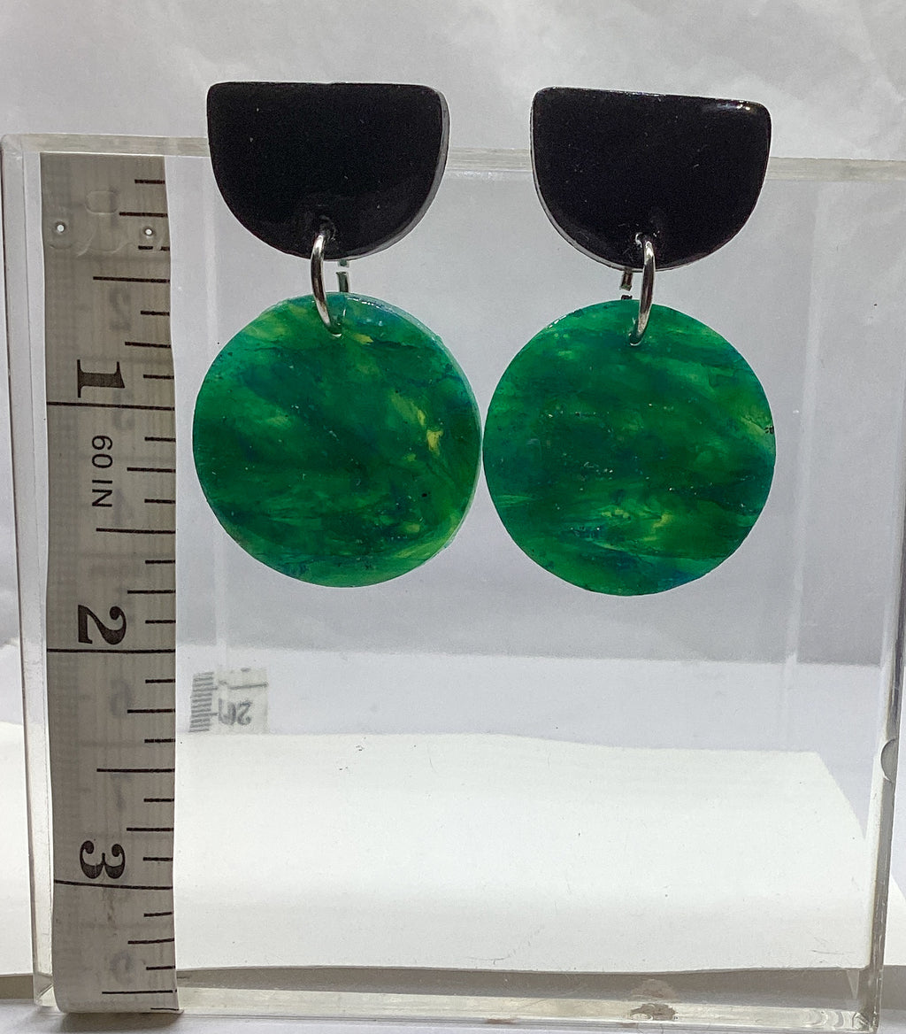 Emerald Glow Dangle Earrings – Handmade Polymer Clay Jewelry