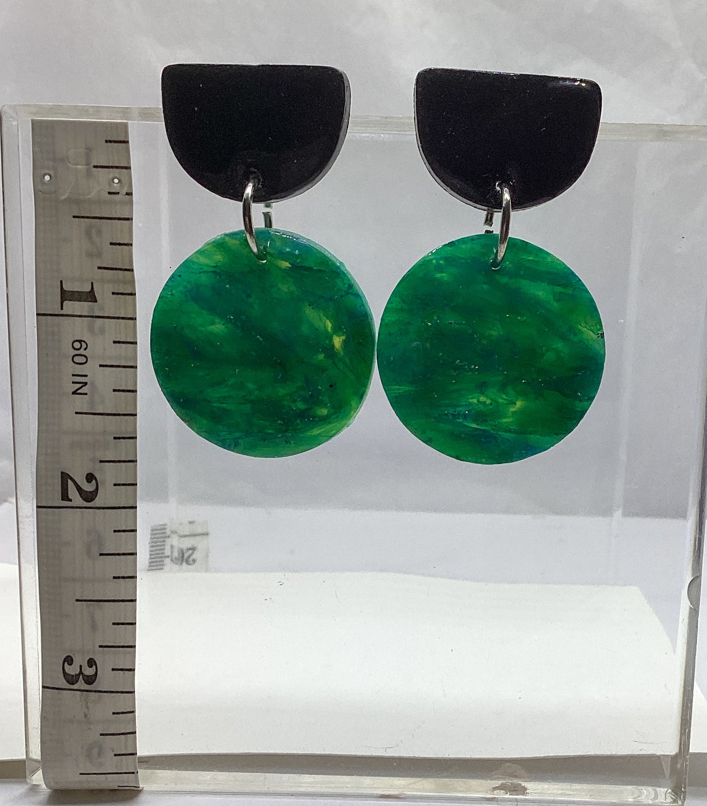 Emerald Glow Dangle Earrings – Handmade Polymer Clay Jewelry