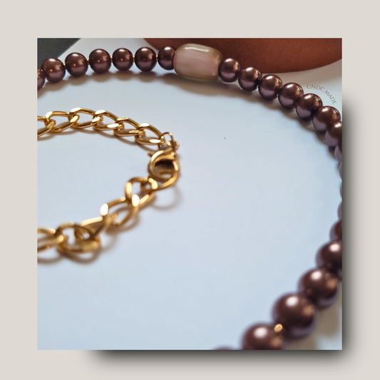 Mocha & Gold Harmony