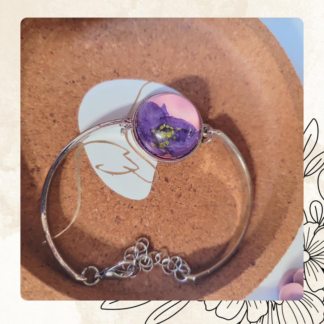 Ever Bloom Floral Resin Bracelet | Purple Petal Charm