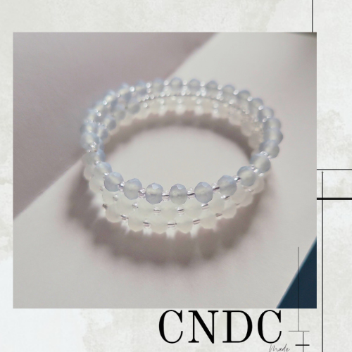 ✨ “Grace in Motion” Memory Wire Glass Bead Bracelet ✨