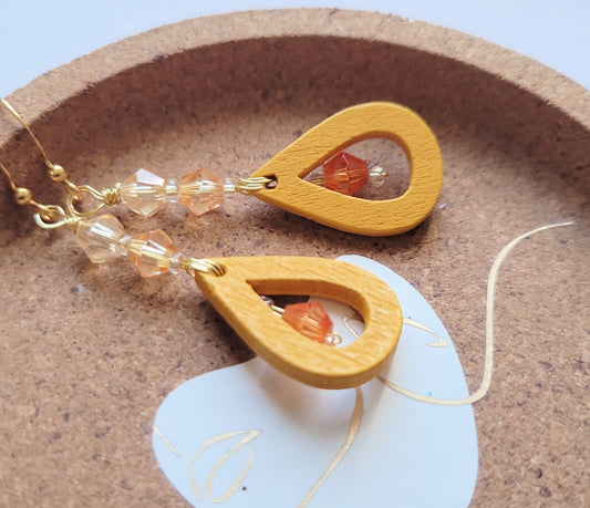 Golden Glow Teardrop Earrings – Handcrafted Elegance