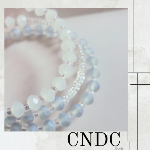 ✨ “Grace in Motion” Memory Wire Glass Bead Bracelet ✨